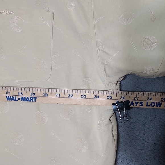 Big Dogs Cream Casual Button Down Shirt with Textured Pattern - Picture 3 of 8